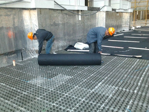 蓄排水板冬季基礎施工技巧